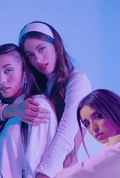 Mar A Becerra Tini Y Lola Lanzaron El Remix De High Revista Show Up